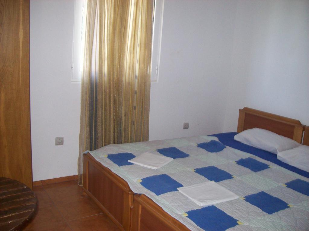Lukic Apartmani Bar Rum bild