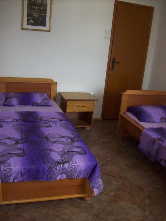 Lukic Apartmani Bar Rum bild