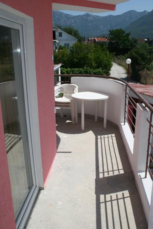 Lukic Apartmani Bar Exteriör bild