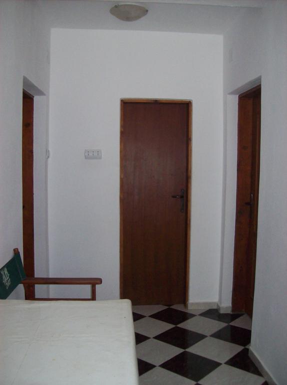 Lukic Apartmani Bar Rum bild